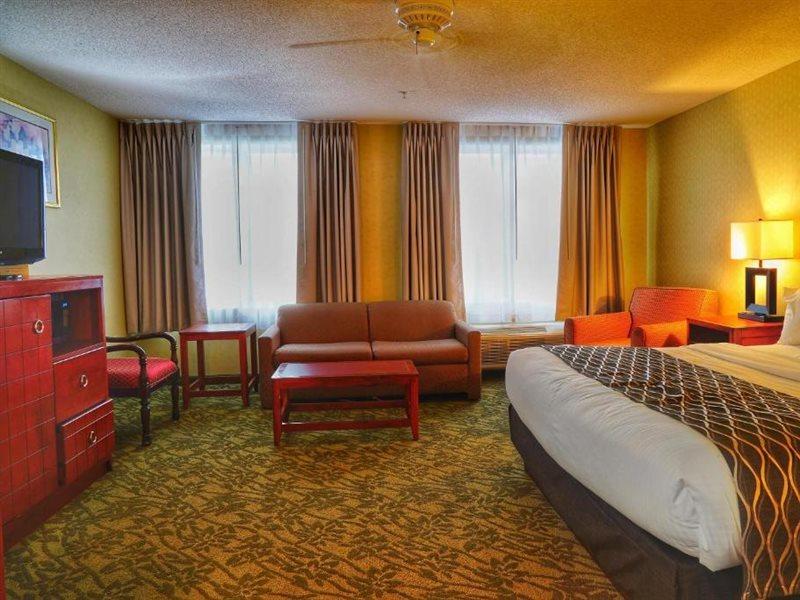 เบย์มอนต์ บาย วินด์แฮม แกรนด์แรพิดส์ นอร์ท/วอล์คเกอร์ Hotel ภายนอก รูปภาพ