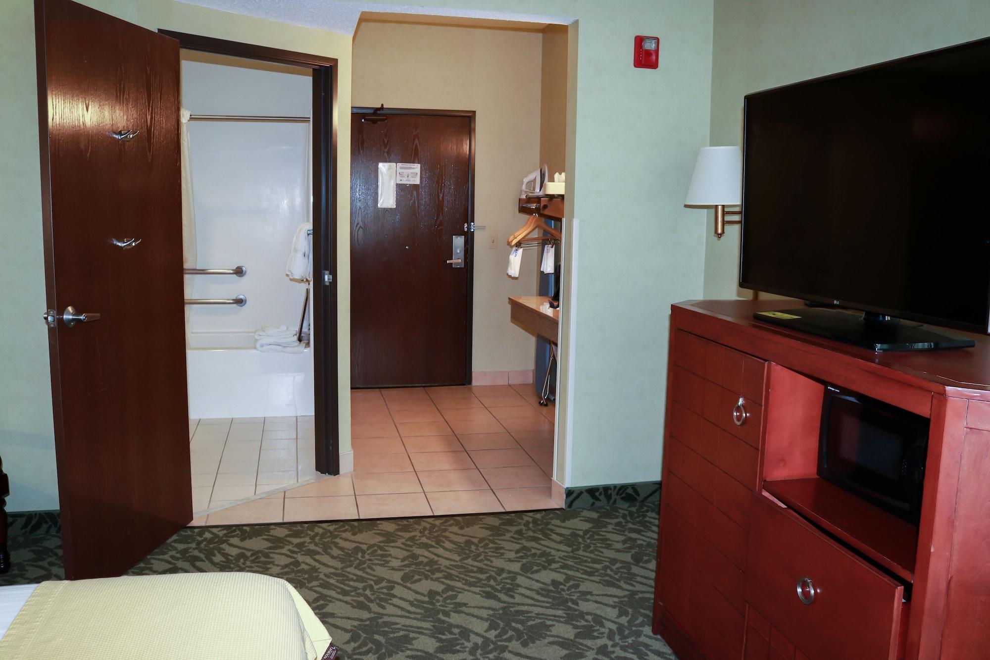 เบย์มอนต์ บาย วินด์แฮม แกรนด์แรพิดส์ นอร์ท/วอล์คเกอร์ Hotel ภายนอก รูปภาพ