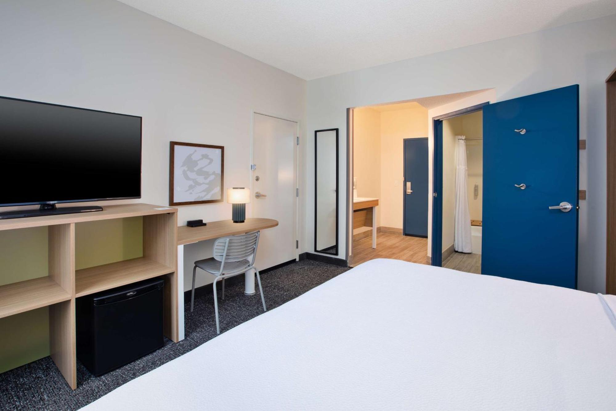 เบย์มอนต์ บาย วินด์แฮม แกรนด์แรพิดส์ นอร์ท/วอล์คเกอร์ Hotel ภายนอก รูปภาพ