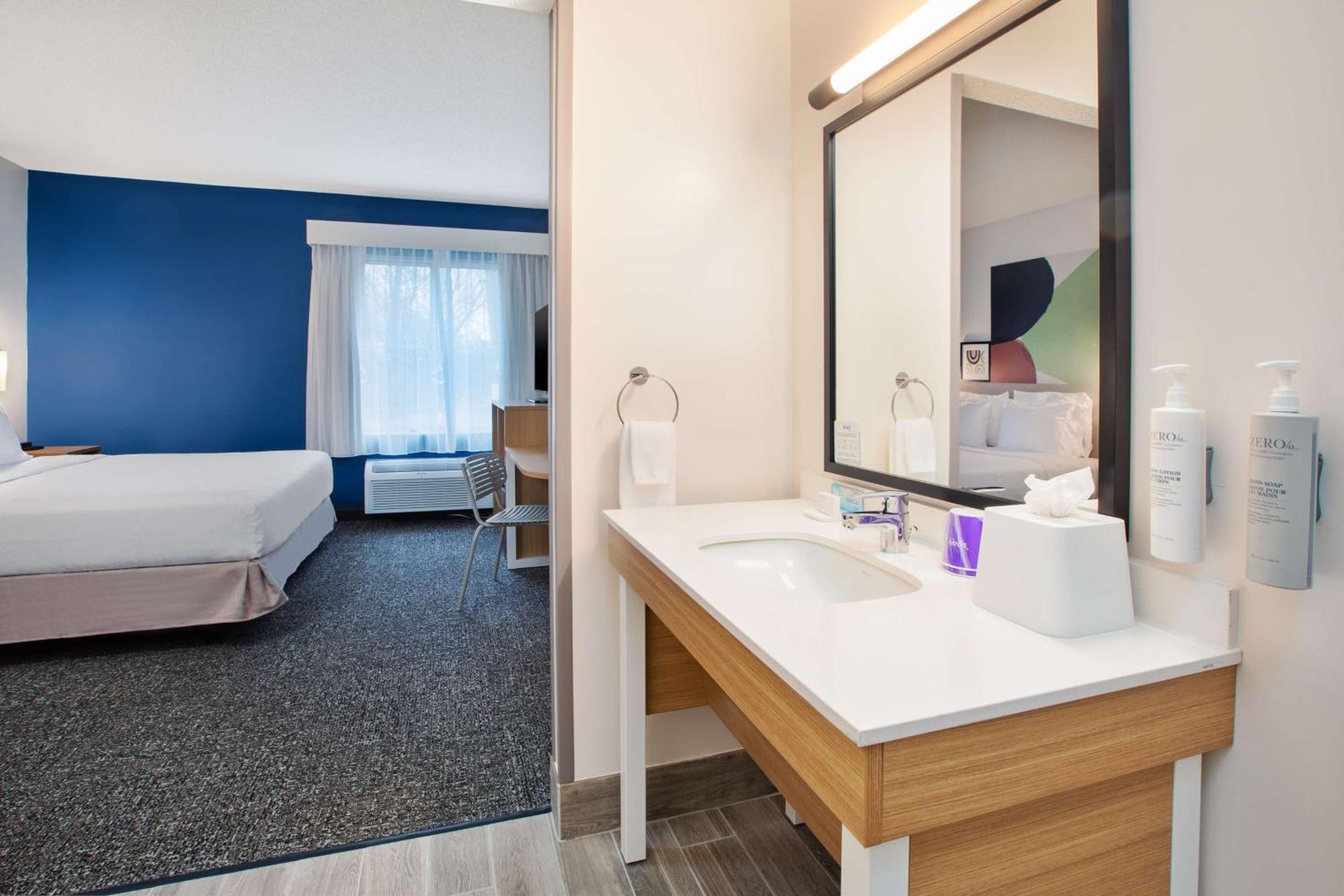 เบย์มอนต์ บาย วินด์แฮม แกรนด์แรพิดส์ นอร์ท/วอล์คเกอร์ Hotel ภายนอก รูปภาพ